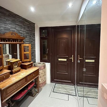 London Charm - Comfortable Room In Spacious House Exteriör bild